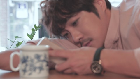 KCM 뮤직비디오 ‘사랑과 우정사이’ 중
